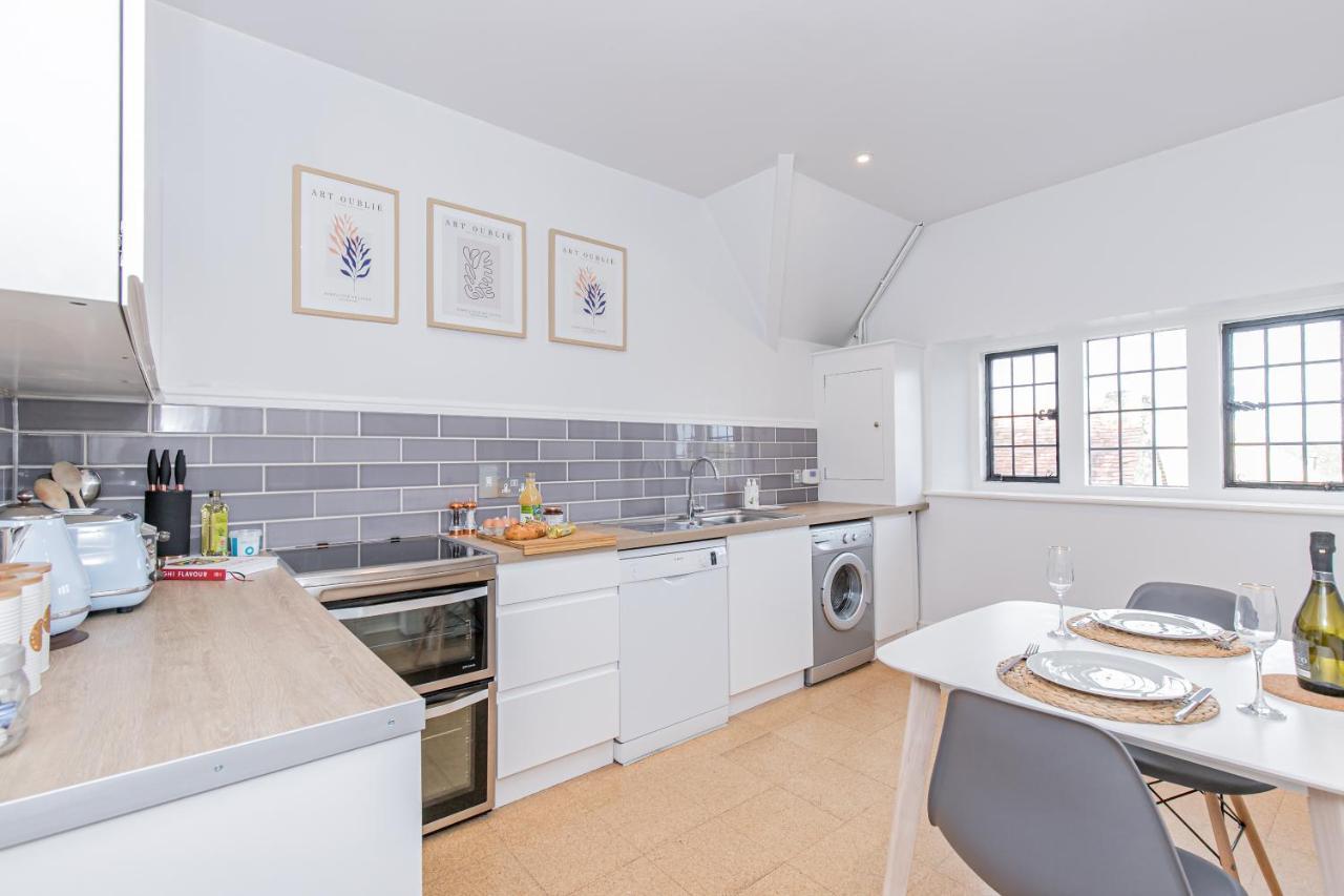 Oxfordshire Living - The Spencer Apartment - 伍德斯托克 外观 照片