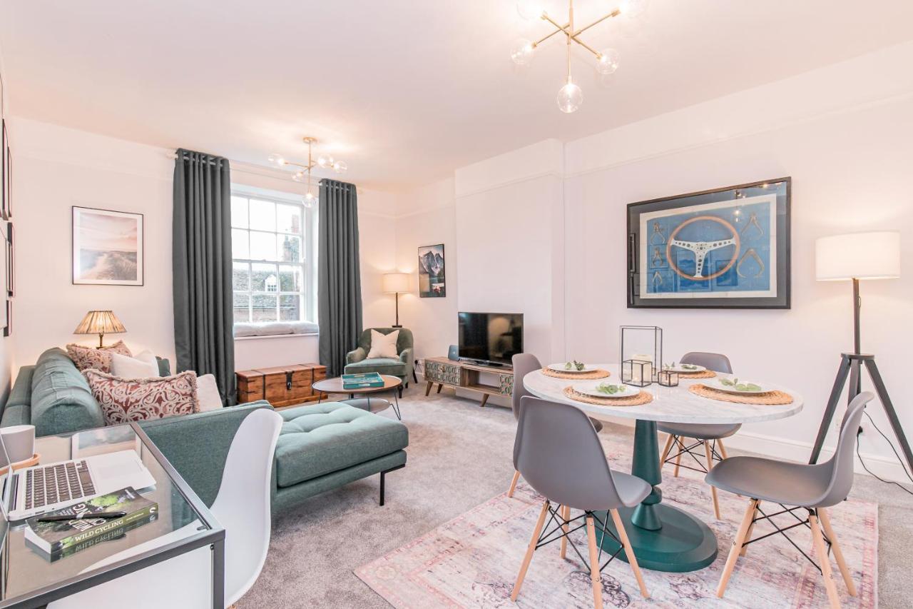 Oxfordshire Living - The Spencer Apartment - 伍德斯托克 外观 照片